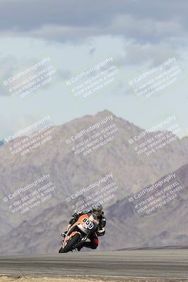 media/Nov-16-2025-Race Pace (Sun) [[8c5fa54630]]/Verified Riders/5-Turn 9 (1135am)/